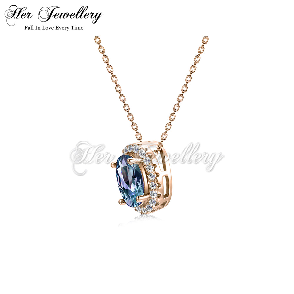 Elegant Oval Alexandrite Pendant