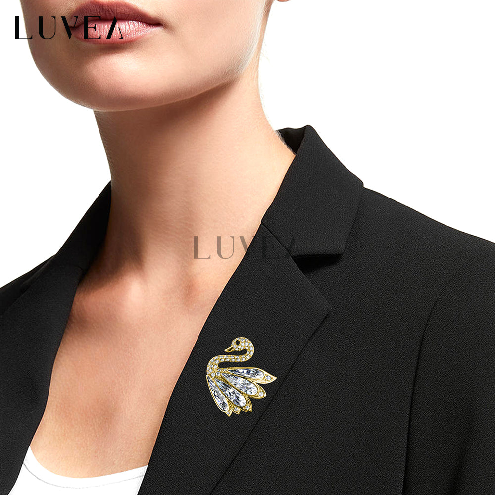 Elegant Crystal Swan Brooch