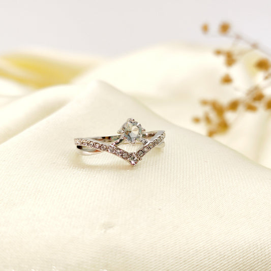 Tiara Ring