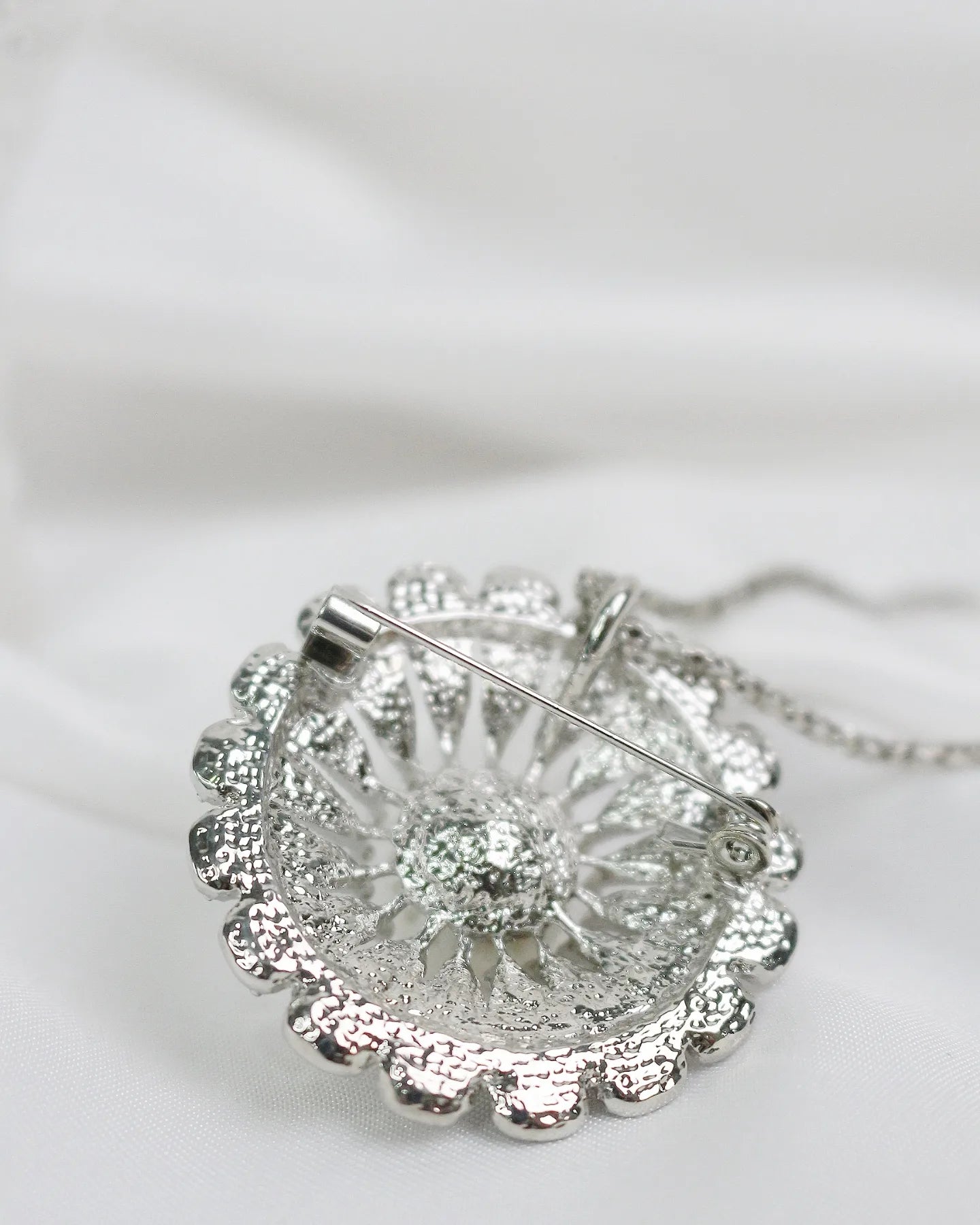 Jessamyn Pendant cum Brooch