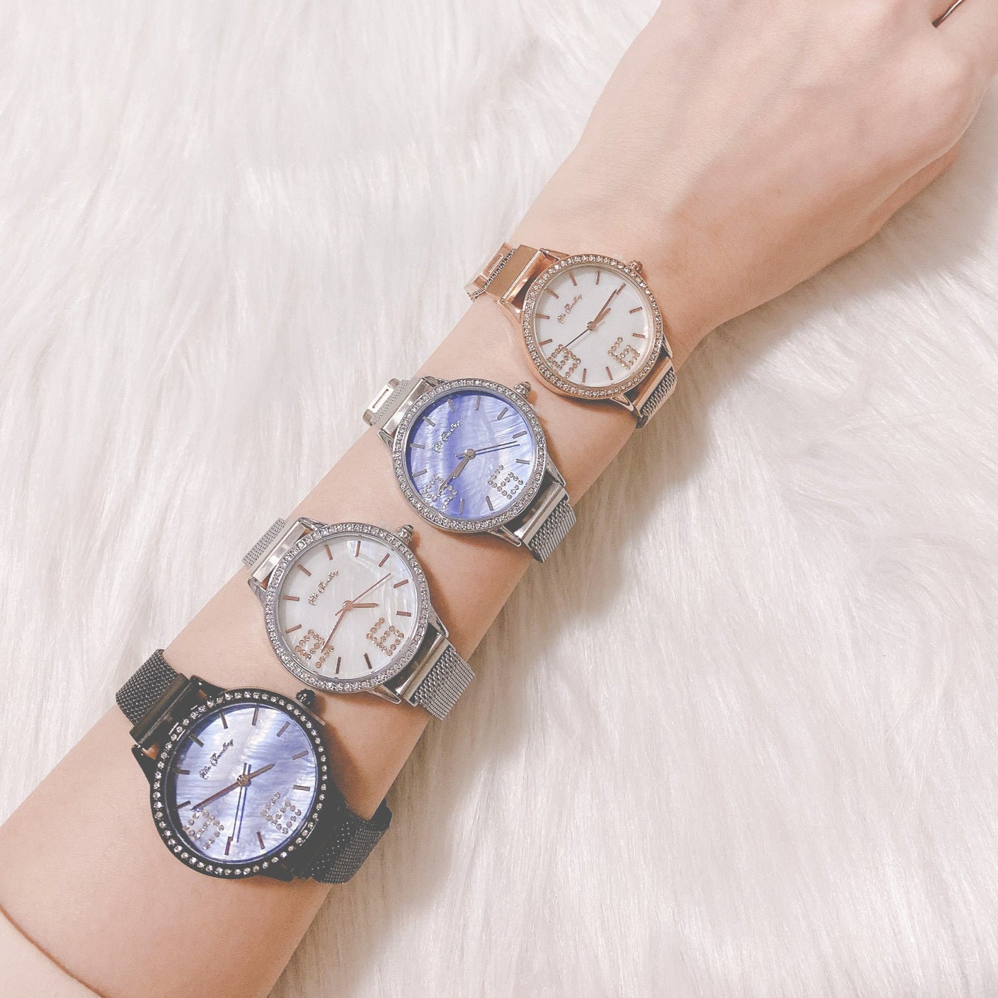 Stylish Crystal Shell Dial Watch