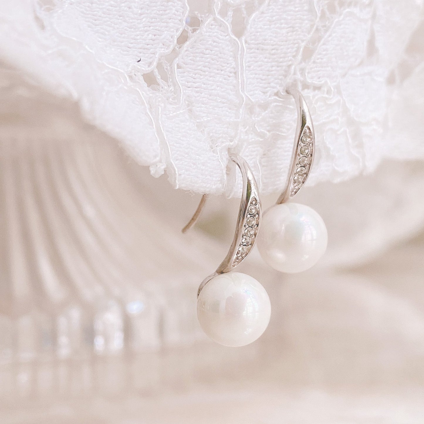 Cecillia Pearl Earrings