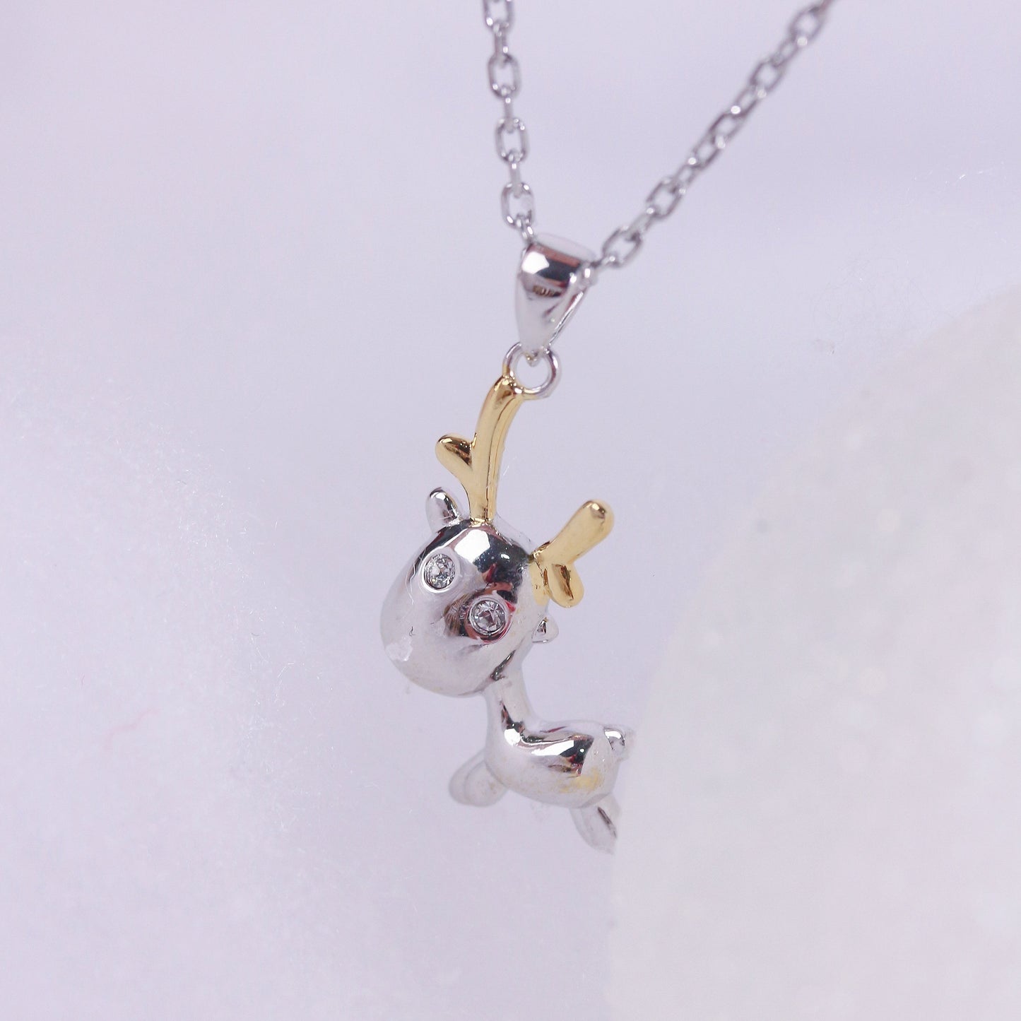 Reindeer Pendantâ€