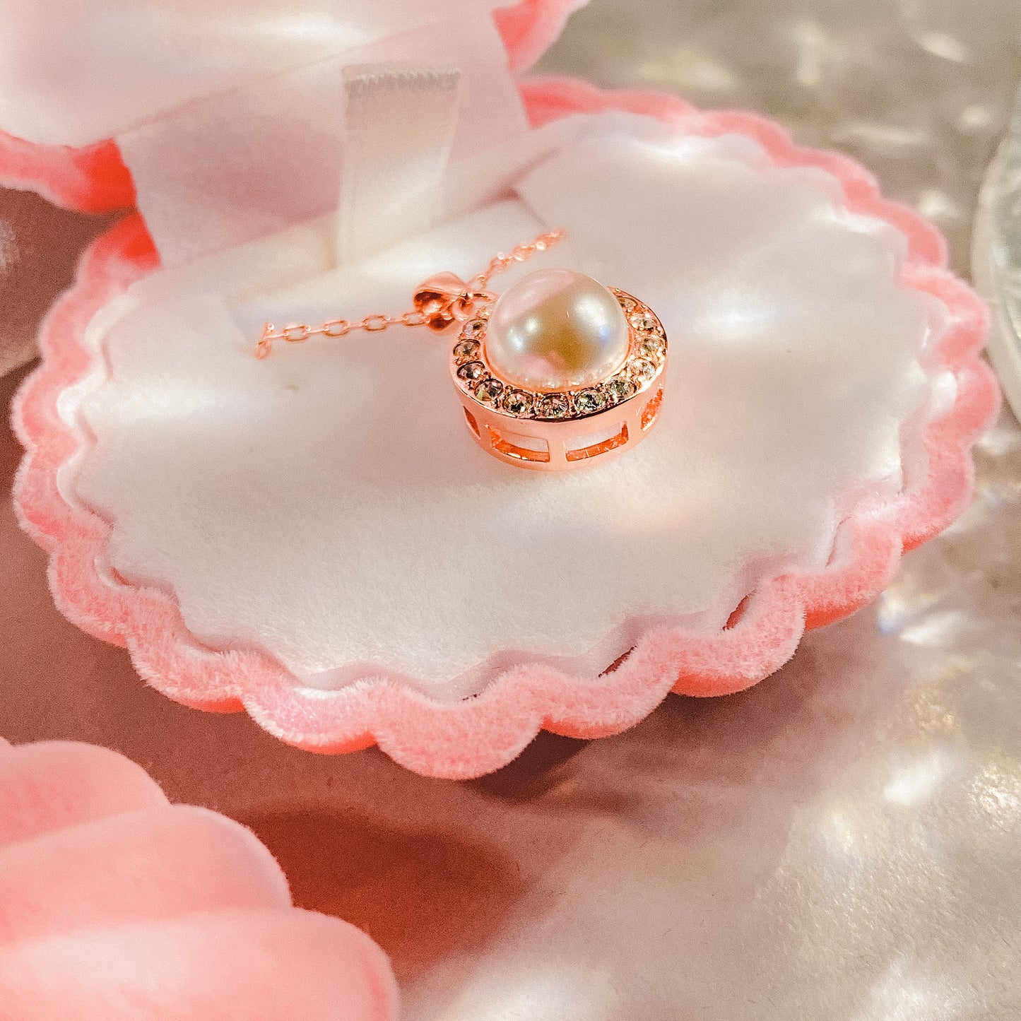 Circlet Pearl Pendant