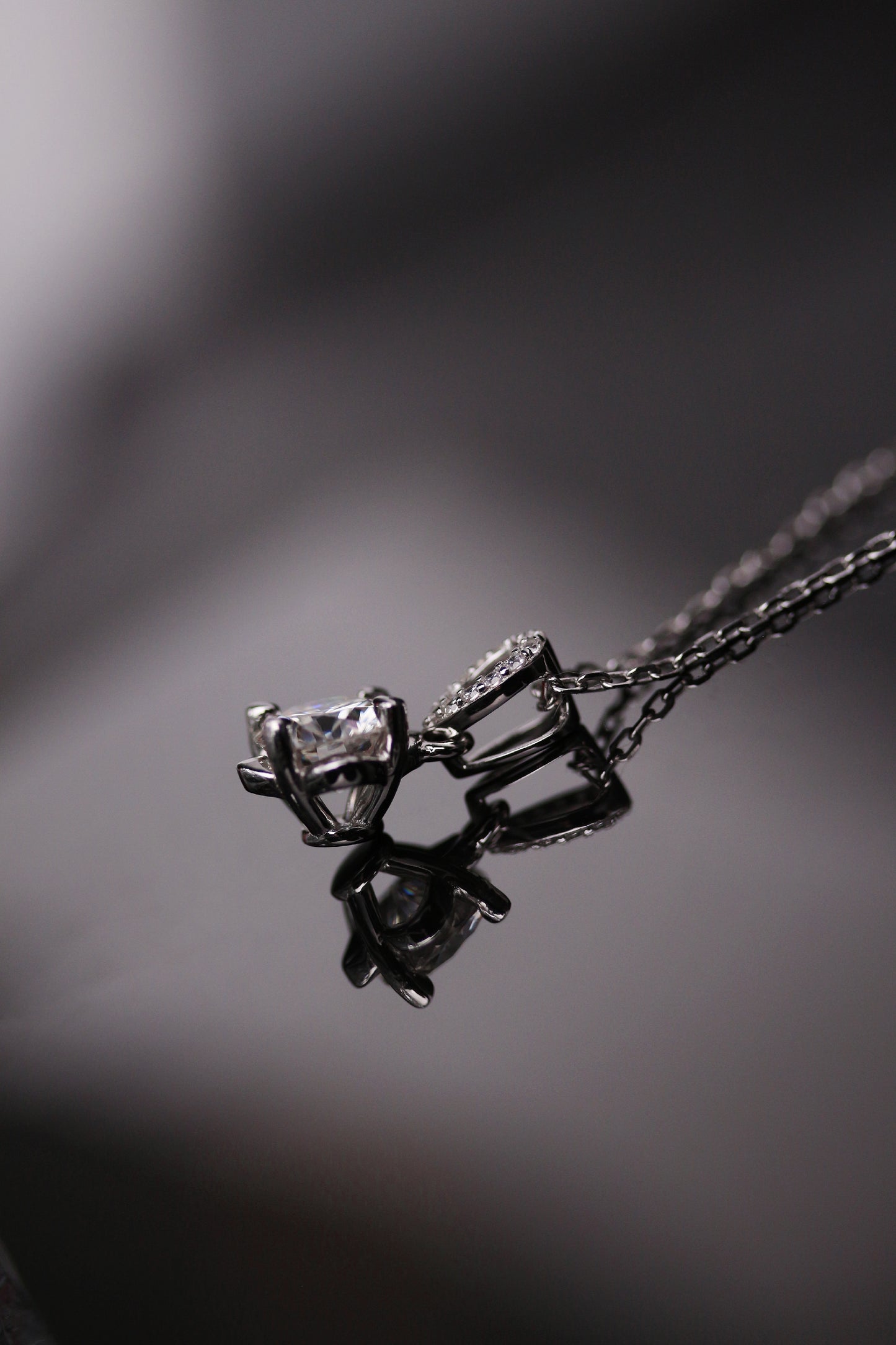 La Rose Pendant