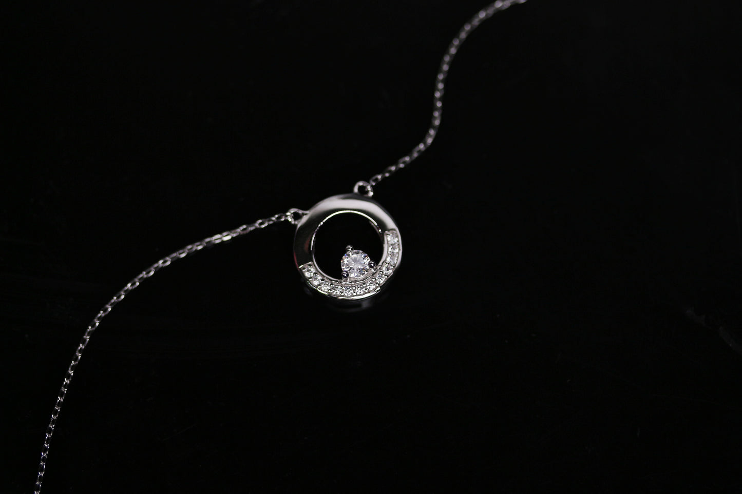 Le Cercle Pendant