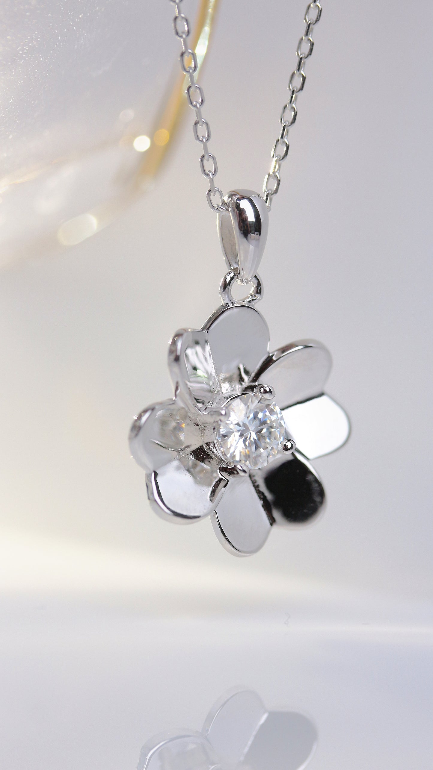 Mon Clover Pendant