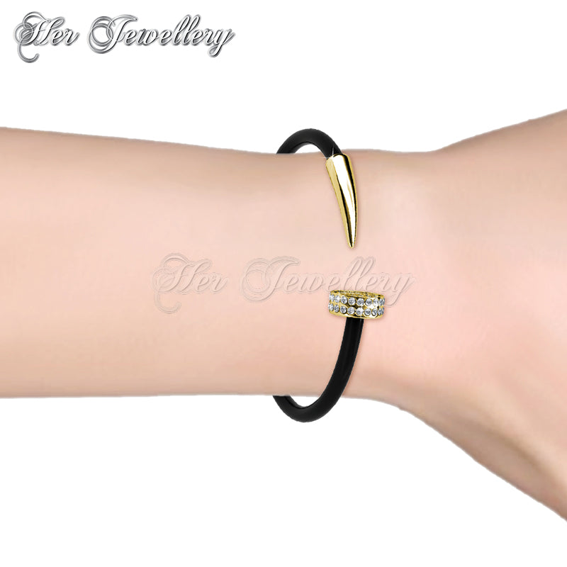 Naily Bangle