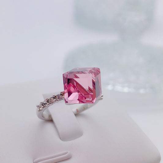 Cube Ring