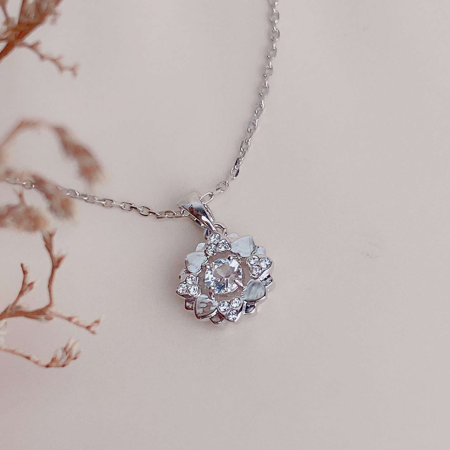 Petal Love Pendantâ€