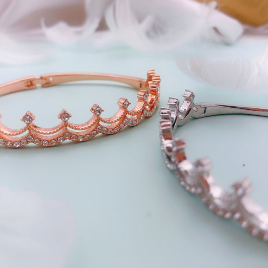 Crown Diamond Bangle