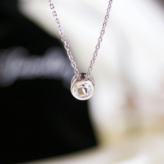 Simplicity pendant