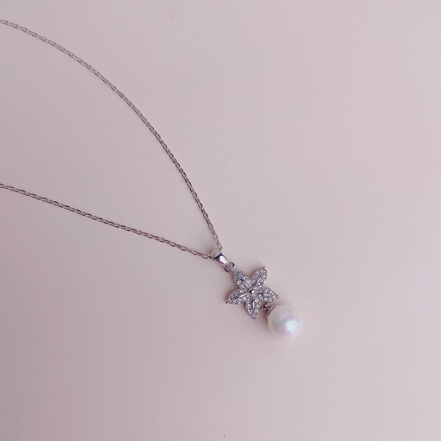 Bloom Pearl Pendant