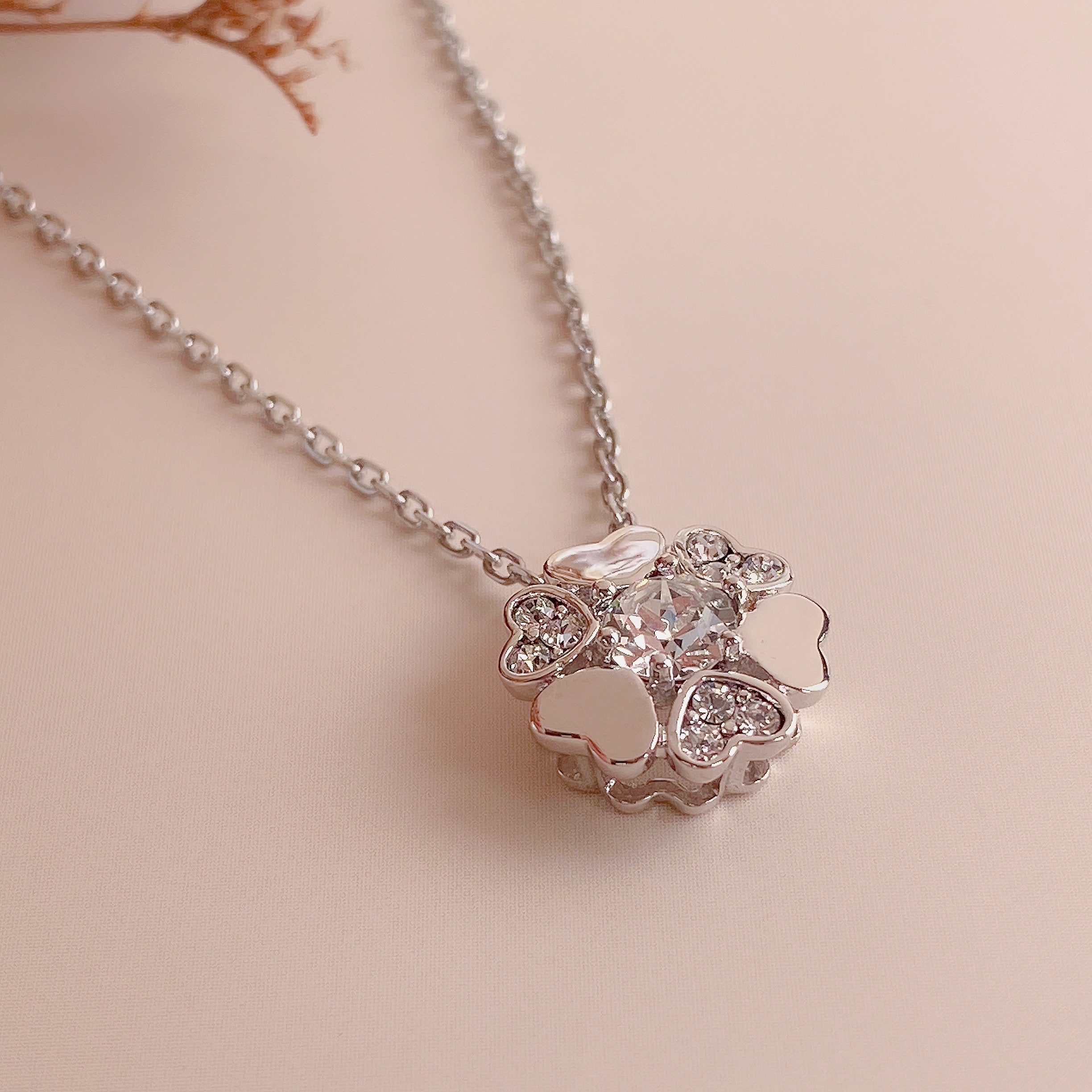 Heart Petal Pendant – Her Jewellery